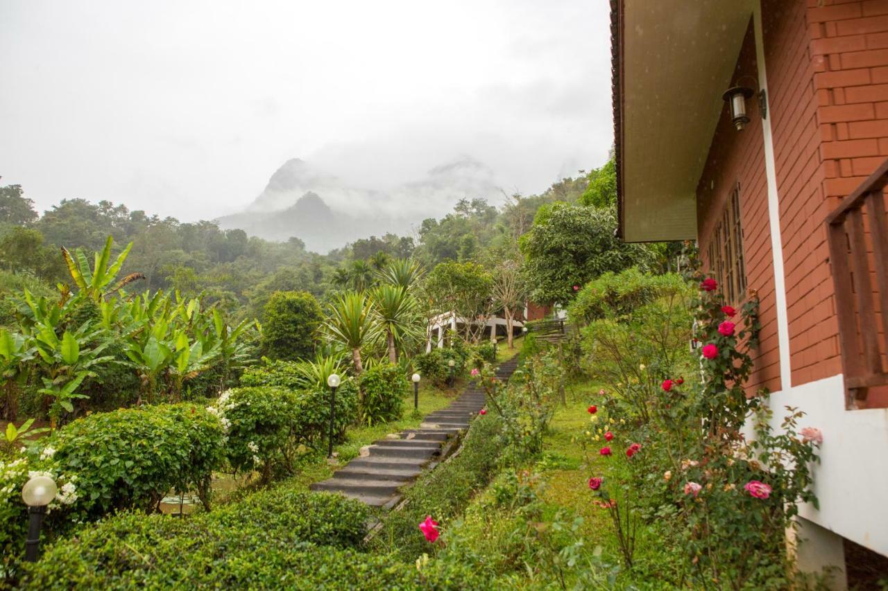 Saen Kam Resort Chiang Mai Exteriör bild