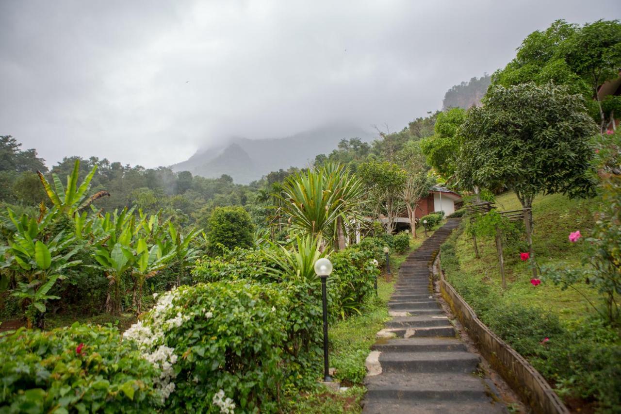 Saen Kam Resort Chiang Mai Exteriör bild